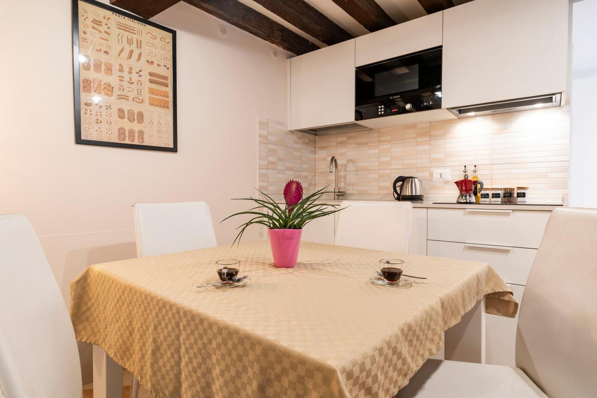 Fenix Colombina In Biennale - Your Little House Венеция Экстерьер фото